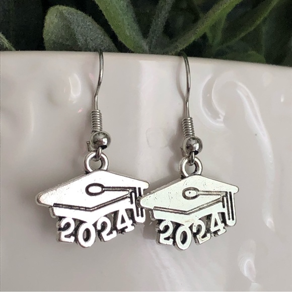 New 2024 Graduation Dangle Drop Handmade Earrings Prom Gift for Grad Teacher - Picture 5 of 6